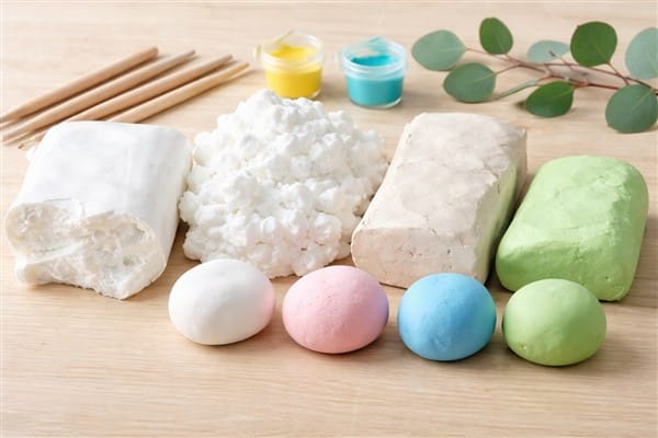 Lufttrocknende Modelliermassen im Überblick